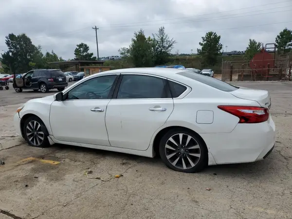 1N4AL3AP7HC111332 2017 NISSAN ALTIMA - Image 2