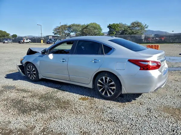 1N4AL3AP7HC111511 2017 NISSAN ALTIMA - Image 2