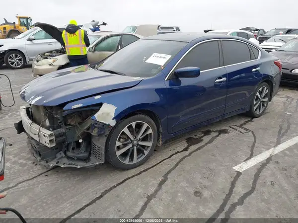 1N4AL3AP7HC113937 2017 NISSAN ALTIMA - Image 2