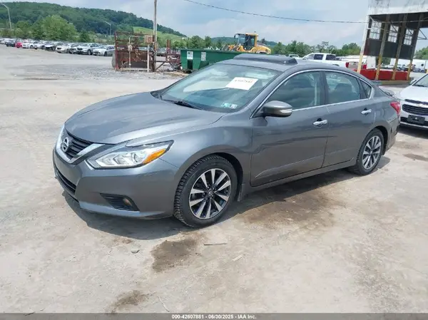 1N4AL3AP7HC116076 2017 NISSAN ALTIMA - Image 2