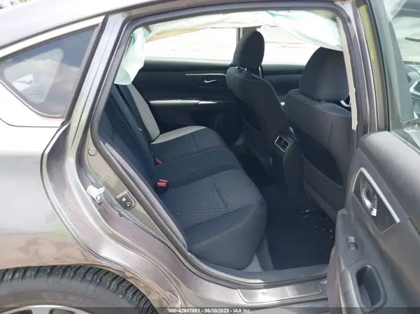 1N4AL3AP7HC116076 2017 NISSAN ALTIMA - Image 8