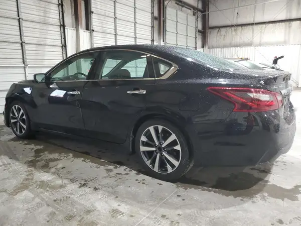 1N4AL3AP7HC117616 2017 NISSAN ALTIMA - Image 2