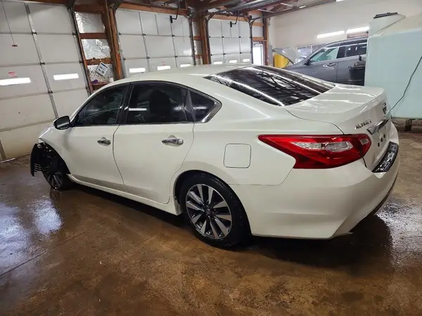 1N4AL3AP7HC118202 2017 NISSAN ALTIMA - Image 2