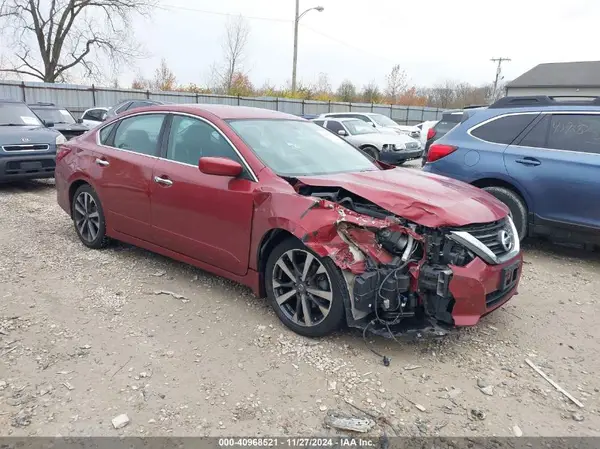 1N4AL3AP7HC120001 2017 NISSAN ALTIMA - Image 1