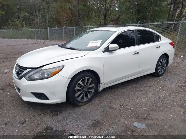 1N4AL3AP7HC120659 2017 NISSAN ALTIMA - Image 2