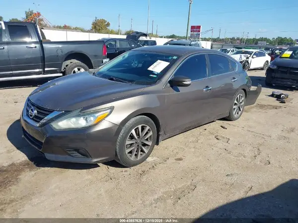 1N4AL3AP7HC125327 2017 NISSAN ALTIMA - Image 2