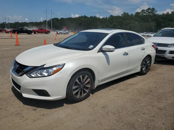 1N4AL3AP7HC127787 2017 NISSAN ALTIMA - Image 1