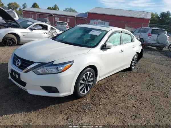 1N4AL3AP7HC128633 2017 NISSAN ALTIMA - Image 2