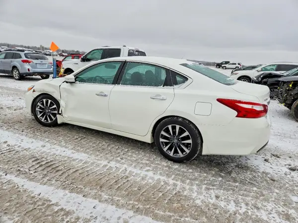 1N4AL3AP7HC130494 2017 NISSAN ALTIMA - Image 2