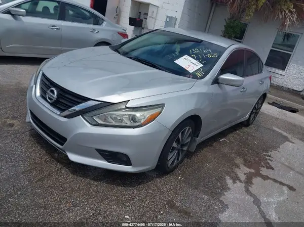 1N4AL3AP7HC132164 2017 NISSAN ALTIMA - Image 2