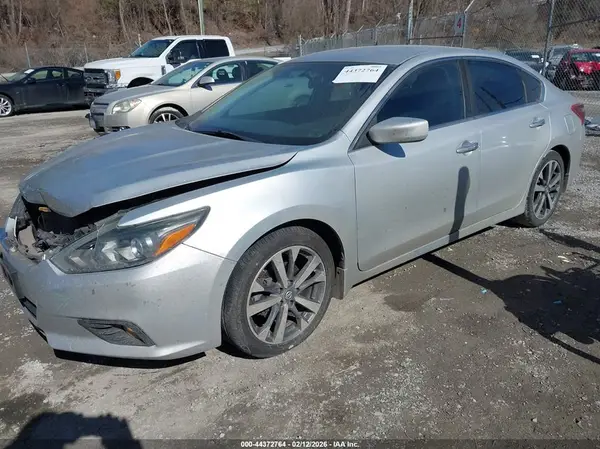 1N4AL3AP7HC134013 2017 NISSAN ALTIMA - Image 2