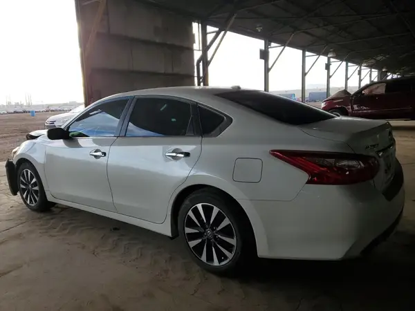 1N4AL3AP7HC137204 2017 NISSAN ALTIMA - Image 2