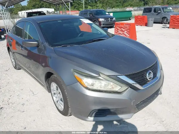 1N4AL3AP7HC138143 2017 NISSAN ALTIMA - Image 1