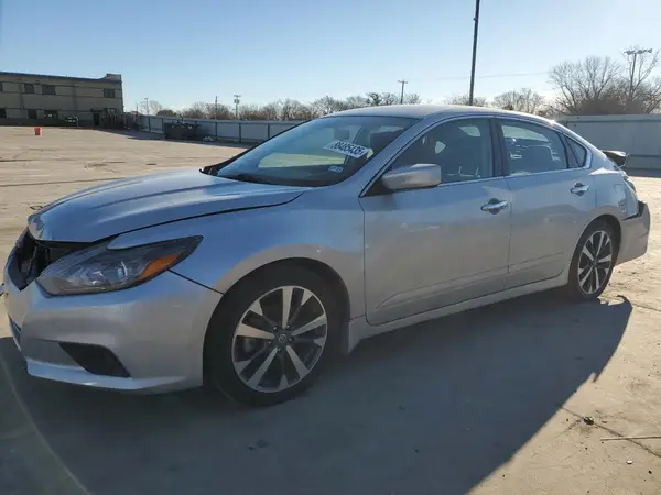 1N4AL3AP7HC140782 2017 NISSAN ALTIMA - Image 1