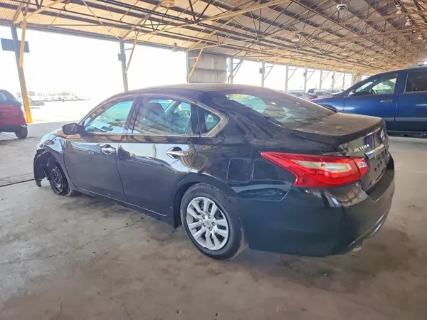 1N4AL3AP7HC143701 2017 NISSAN ALTIMA - Image 2