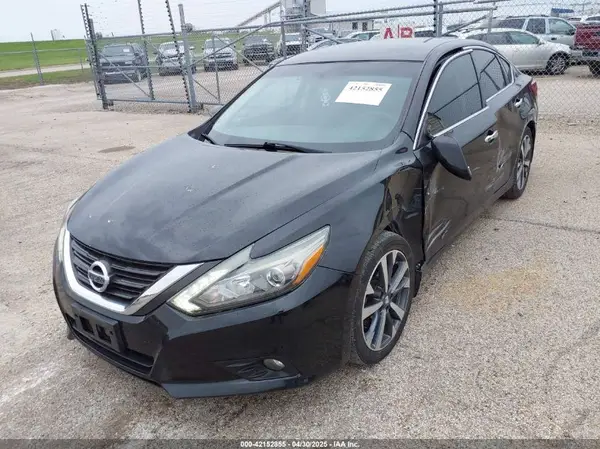 1N4AL3AP7HC144654 2017 NISSAN ALTIMA - Image 2