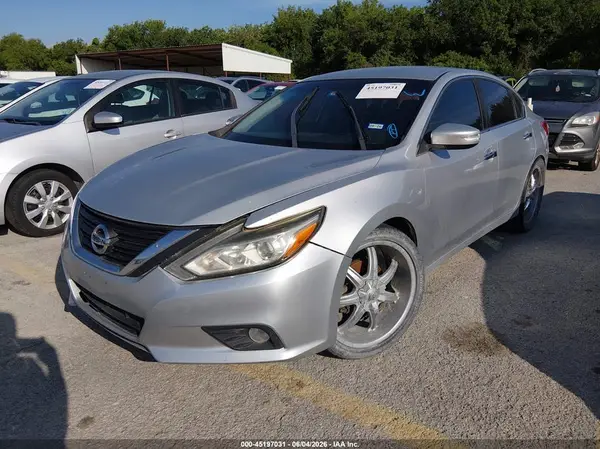 1N4AL3AP7HC144783 2017 NISSAN ALTIMA - Image 2