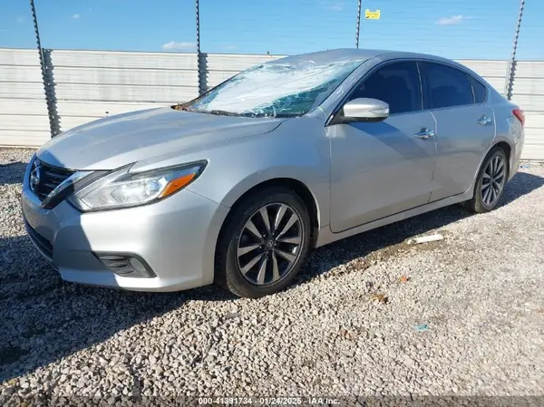 1N4AL3AP7HC145805 2017 NISSAN ALTIMA - Image 2