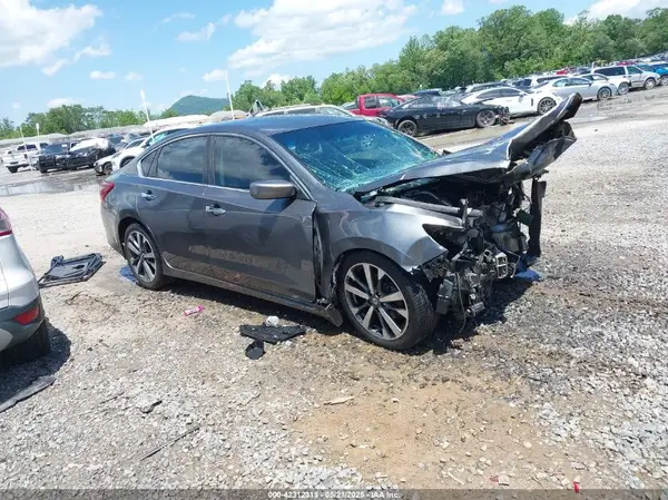 1N4AL3AP7HC146131 2017 NISSAN ALTIMA - Image 1