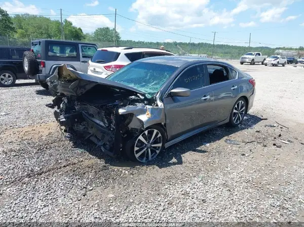 1N4AL3AP7HC146131 2017 NISSAN ALTIMA - Image 2