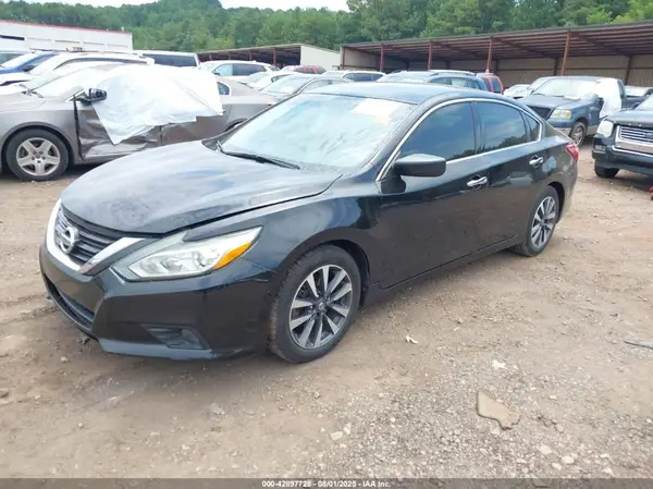 1N4AL3AP7HC152012 2017 NISSAN ALTIMA - Image 2