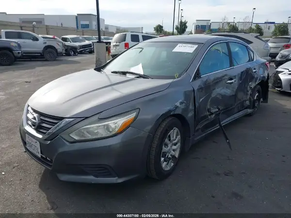 1N4AL3AP7HC152169 2017 NISSAN ALTIMA - Image 2