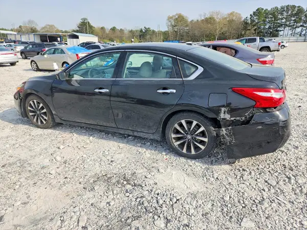 1N4AL3AP7HC155573 2017 NISSAN ALTIMA - Image 2