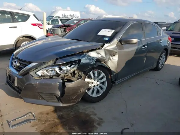 1N4AL3AP7HC159204 2017 NISSAN ALTIMA - Image 2
