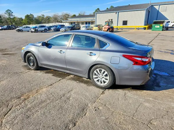 1N4AL3AP7HC164404 2017 NISSAN ALTIMA - Image 2