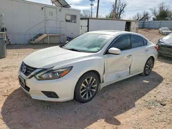 1N4AL3AP7HC164676 2017 NISSAN ALTIMA - Image 1