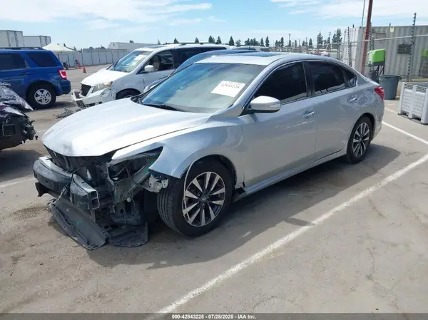 1N4AL3AP7HC172048 2017 NISSAN ALTIMA - Image 2