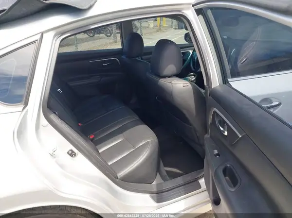 1N4AL3AP7HC172048 2017 NISSAN ALTIMA - Image 8