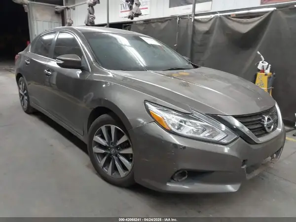 1N4AL3AP7HC172938 2017 NISSAN ALTIMA - Image 1