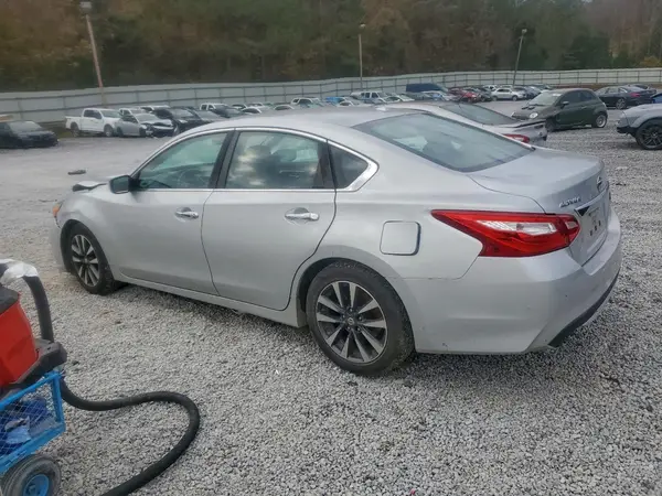 1N4AL3AP7HC177038 2017 NISSAN ALTIMA - Image 2