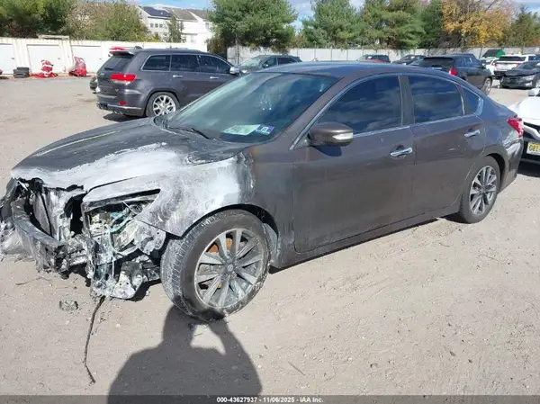 1N4AL3AP7HC177332 2017 NISSAN ALTIMA - Image 2