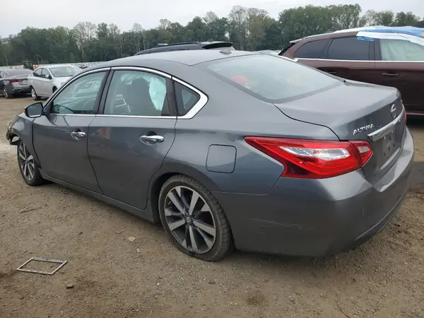 1N4AL3AP7HC180442 2017 NISSAN ALTIMA - Image 2