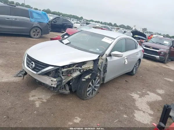 1N4AL3AP7HC180778 2017 NISSAN ALTIMA - Image 2