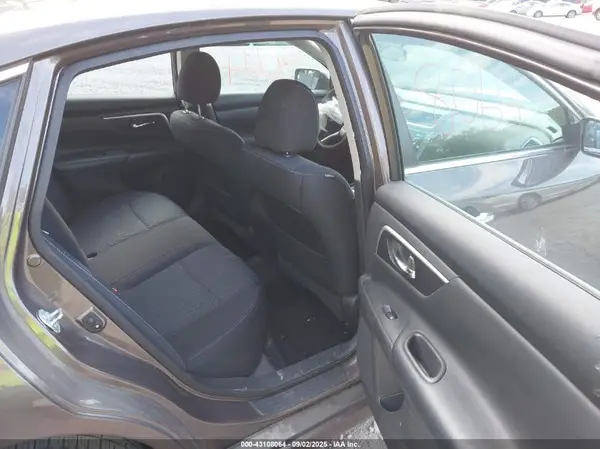 1N4AL3AP7HC182238 2017 NISSAN ALTIMA - Image 8