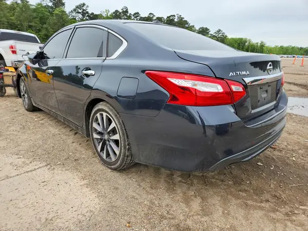 1N4AL3AP7HC186869 2017 NISSAN ALTIMA - Image 2