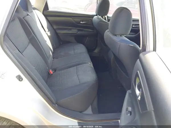 1N4AL3AP7HC193983 2017 NISSAN ALTIMA - Image 8