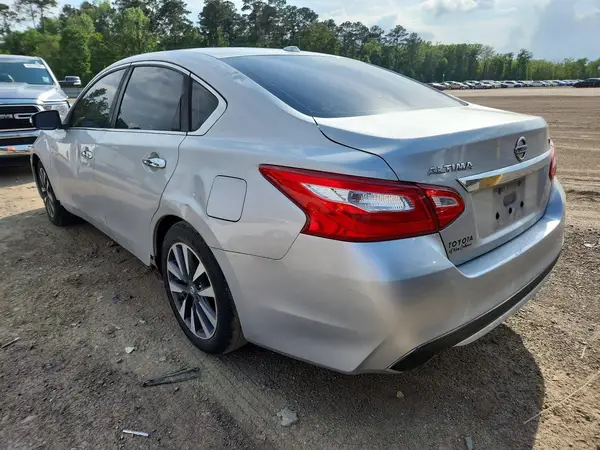 1N4AL3AP7HC207137 2017 NISSAN ALTIMA - Image 2