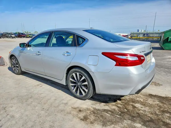 1N4AL3AP7HC213942 2017 NISSAN ALTIMA - Image 2