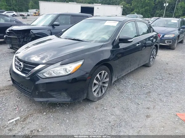 1N4AL3AP7HC214461 2017 NISSAN ALTIMA - Image 2