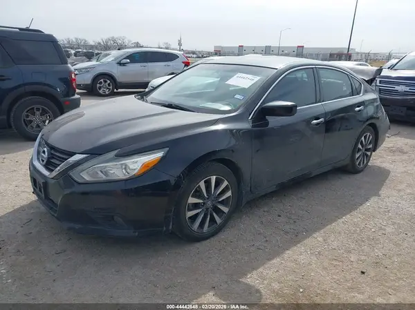 1N4AL3AP7HC215299 2017 NISSAN ALTIMA - Image 2