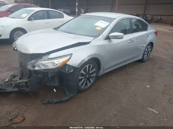 1N4AL3AP7HC222303 2017 NISSAN ALTIMA - Image 2