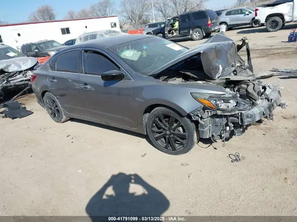 1N4AL3AP7HC232152 2017 NISSAN ALTIMA - Image 1