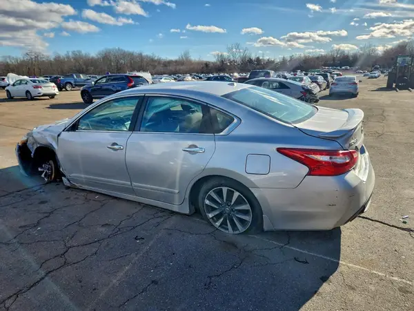 1N4AL3AP7HC233110 2017 NISSAN ALTIMA - Image 2