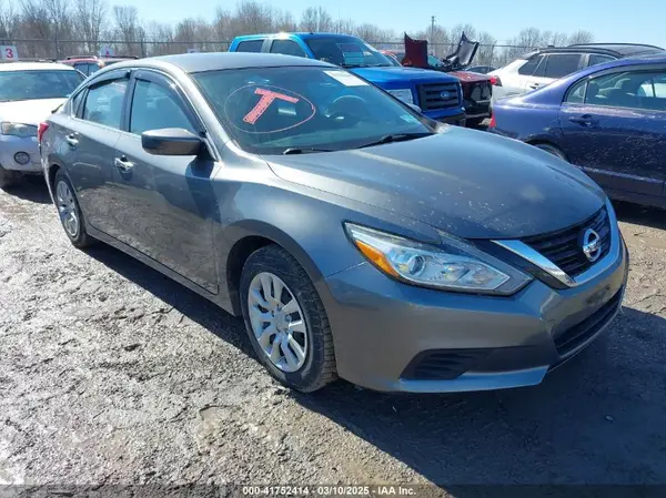 1N4AL3AP7HC233818 2017 NISSAN ALTIMA - Image 1