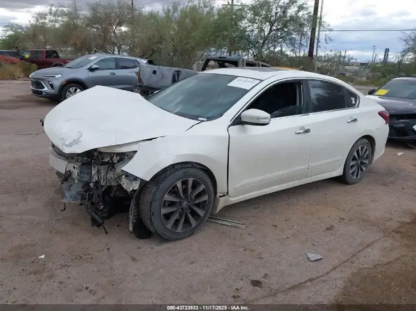 1N4AL3AP7HC237996 2017 NISSAN ALTIMA - Image 2