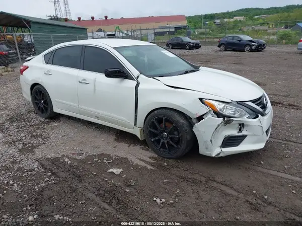 1N4AL3AP7HC242034 2017 NISSAN ALTIMA - Image 1